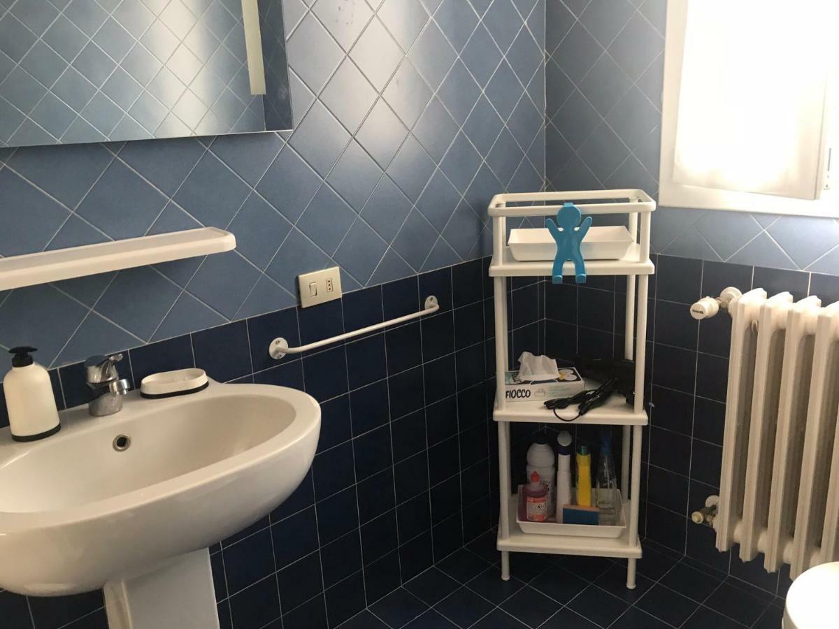 Appartamento Firenze Centro Amorino Con Terrazzo Luaran gambar
