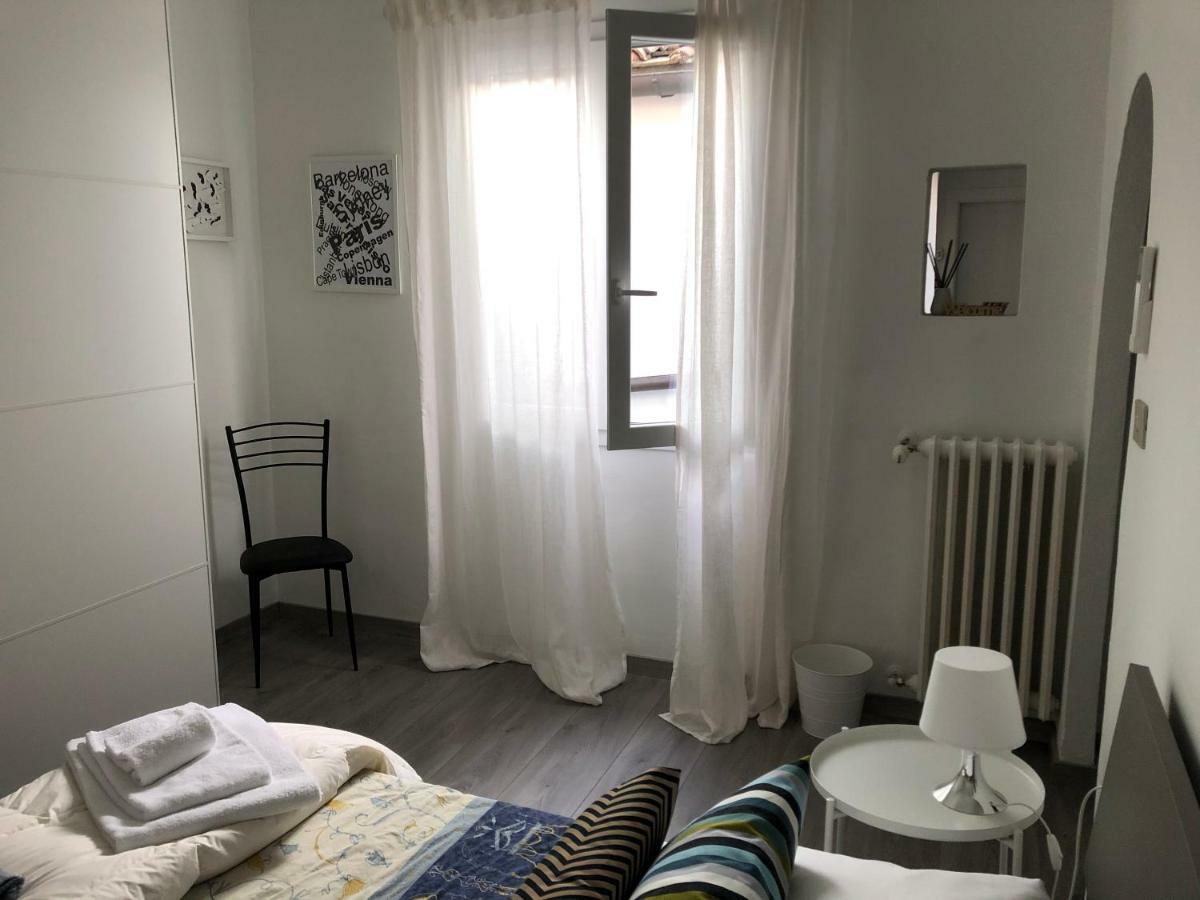 Appartamento Firenze Centro Amorino Con Terrazzo Luaran gambar