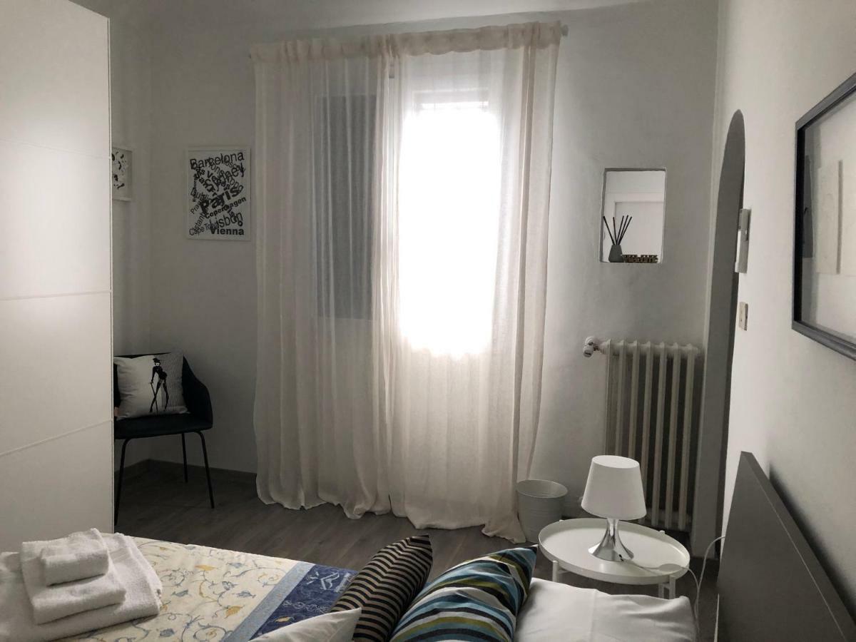 Appartamento Firenze Centro Amorino Con Terrazzo Luaran gambar